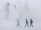 Mammoth Lakes (United States), 02/03/2024.- People walk through an intersection in heavy snowfall in Mammoth Lakes, California, USA, 02 March 2024. The National Weather Service issued a blizzard warning for Mono County that is in effect through 03 March. The NWS reported peak winds around 114 mph 01 March afternoon around Mammoth Mountain in Mono County. EFE/EPA/CAROLINE BREHMAN