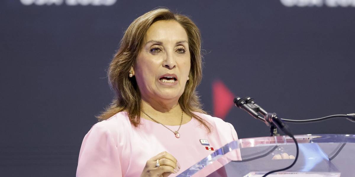 El Congreso peruano no autoriza viaje de Boluarte al entierro del papa