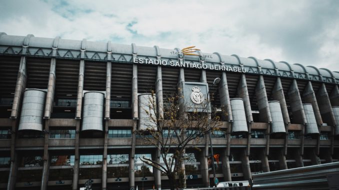 manuel-nobauer-Vv0Qlq9jZVQ-unsplash