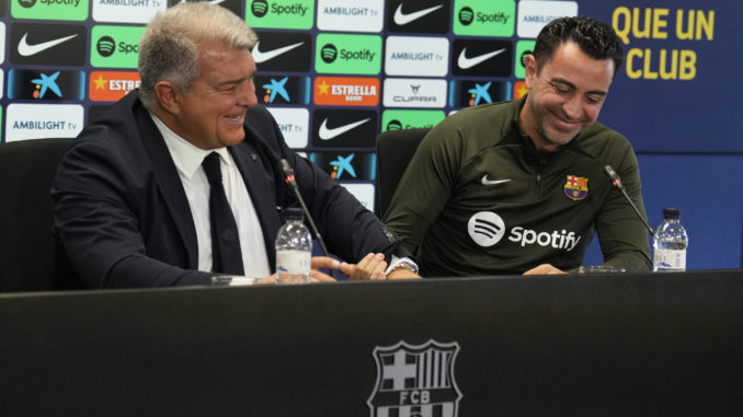 Comparecencia conjunta de Joan Laporta y Xavi Hernández