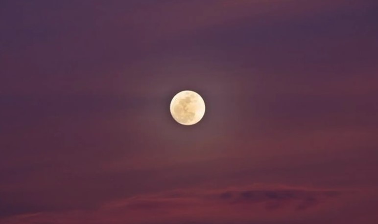 La Luna Rosa podrá ser vista en el Ecuador