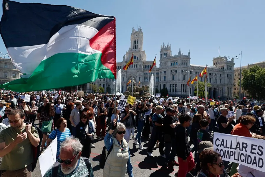 Miles se manifiestan en España para pedir por Palestina