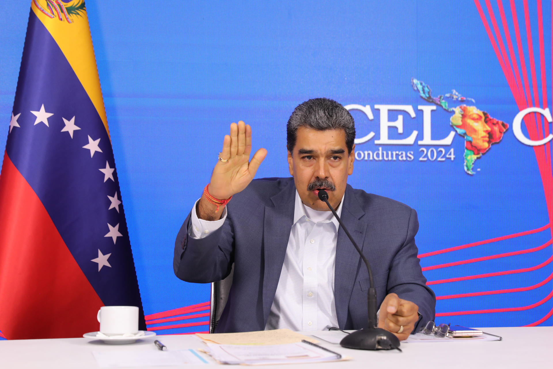 Cumbre de Celac finalizó con apoyo a México y rechazo a Ecuador
