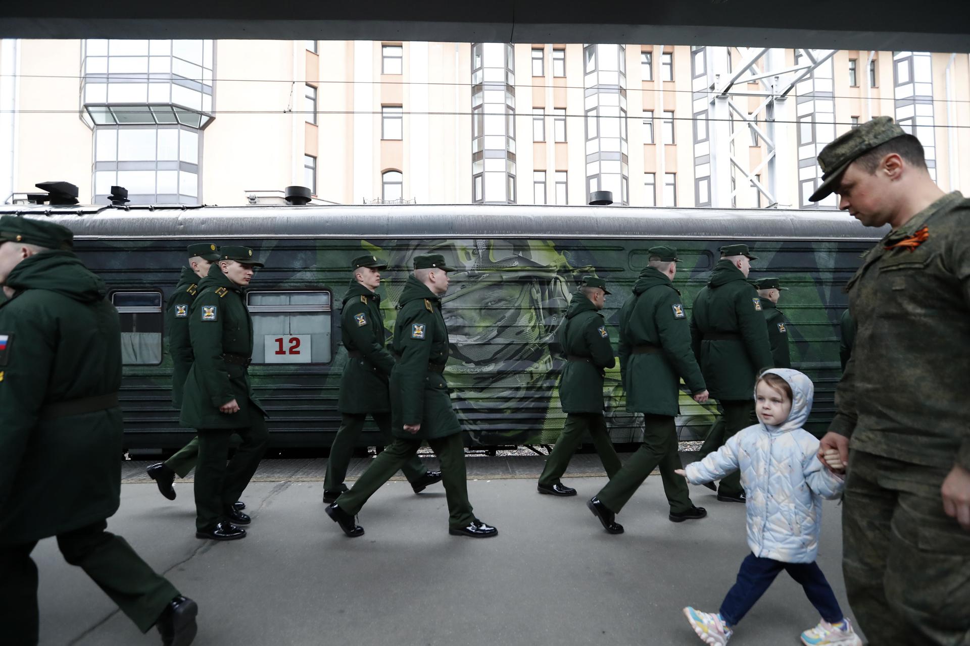 Kiev ve muestra de desesperación en inclusión por Rusia de Zelenski en lista de buscados