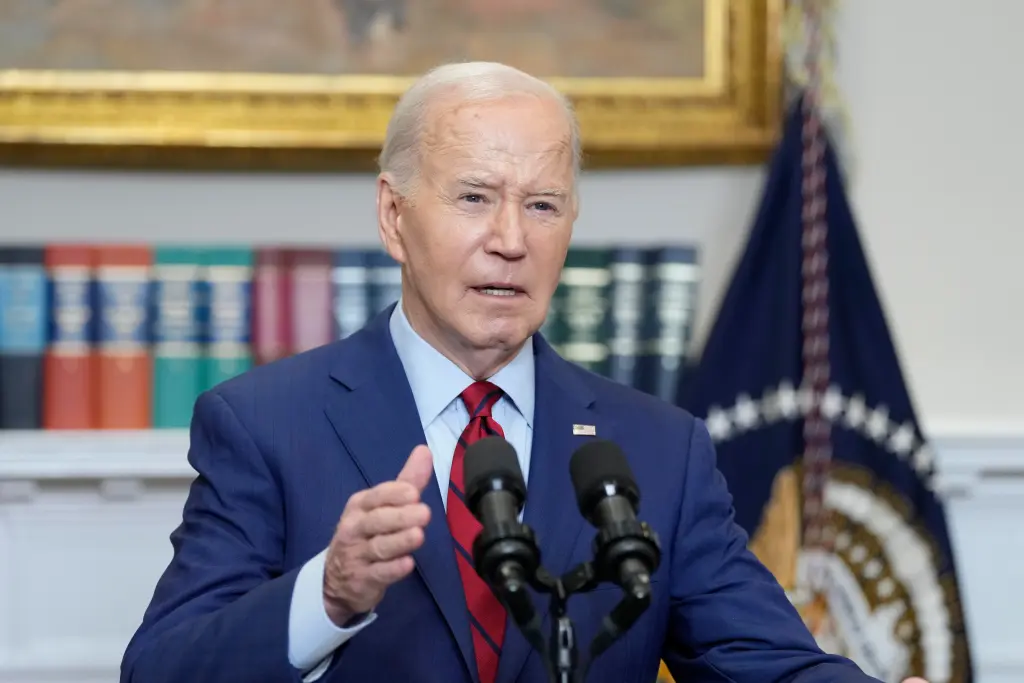 Biden lo admite: Bombas estadounidenses han causado víctimas civiles en Gaza