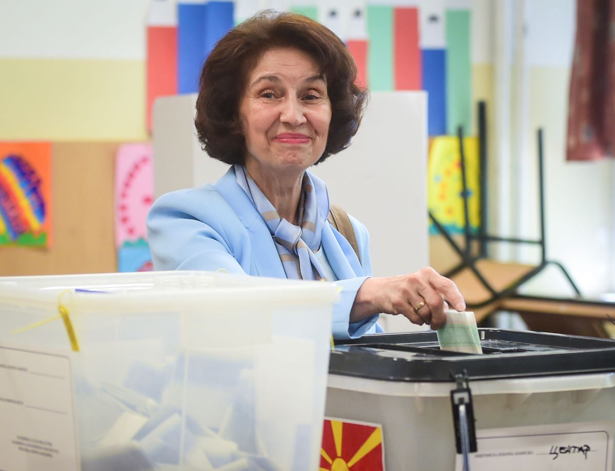 Los nacionalistas lideran el recuento de votos en las elecciones de Macedonia del Norte
