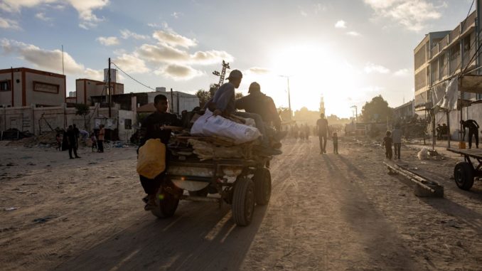Displaced Palestinians in Khan Yunis