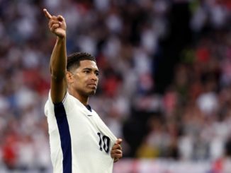 Gelsenkirchen (Germany), 16/06/2024.- Jude Bellingham of England celebrates scoring the 1-0 during the UEFA EURO 2024 group C match between Serbia and England in Gelsenkirchen, Germany, 16 June 2024. (Alemania) EFE/EPA/CHRISTOPHER NEUNDORF