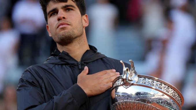 Alcaraz gana por primera vez Roland Garros al batir en la final a Zverev en cinco sets