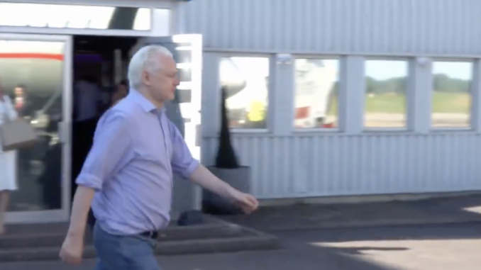 assange libre a australia
