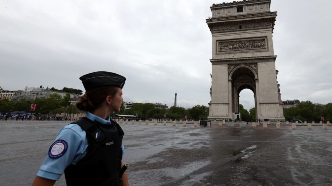 París