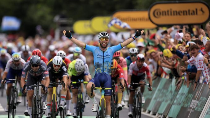 Cavendish vence en la quinta etapa del Tour