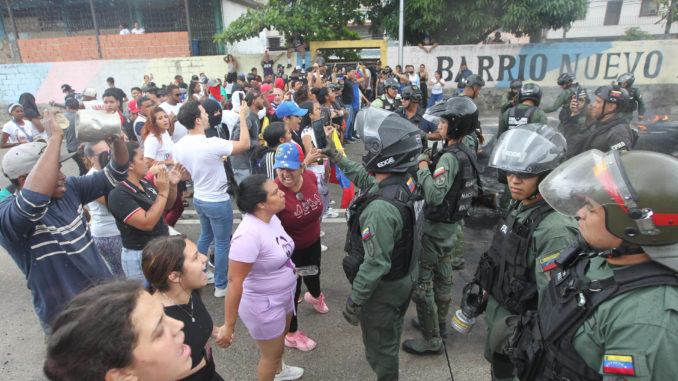 Manifestación luego de elecciones presidenciales en Caracas