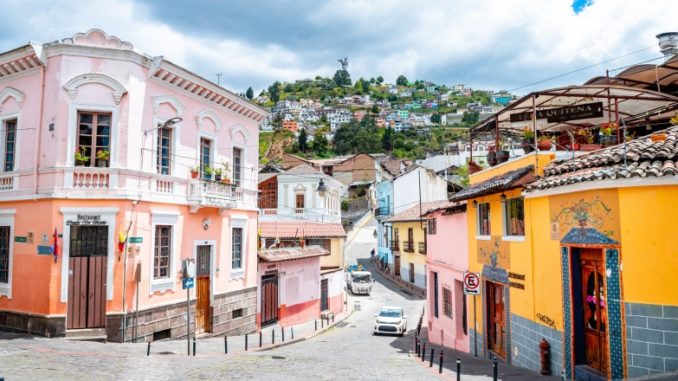 things-to-do-in-ecuador-1704970322-785X440