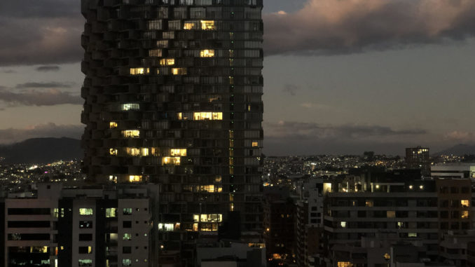 La crisis energÈtica de Ecuador se recrudece con apagones programados de hasta once horas