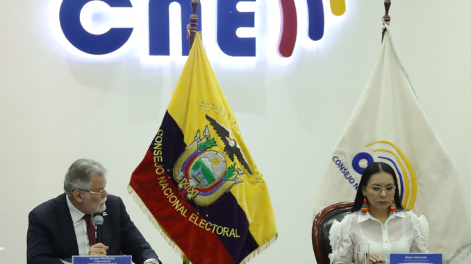 UIO- APROBACION CONVOCATORIA CNE
