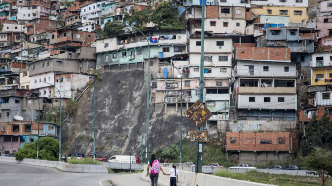 La educación pública en Venezuela, en "emergencia" por la escasez de docentes