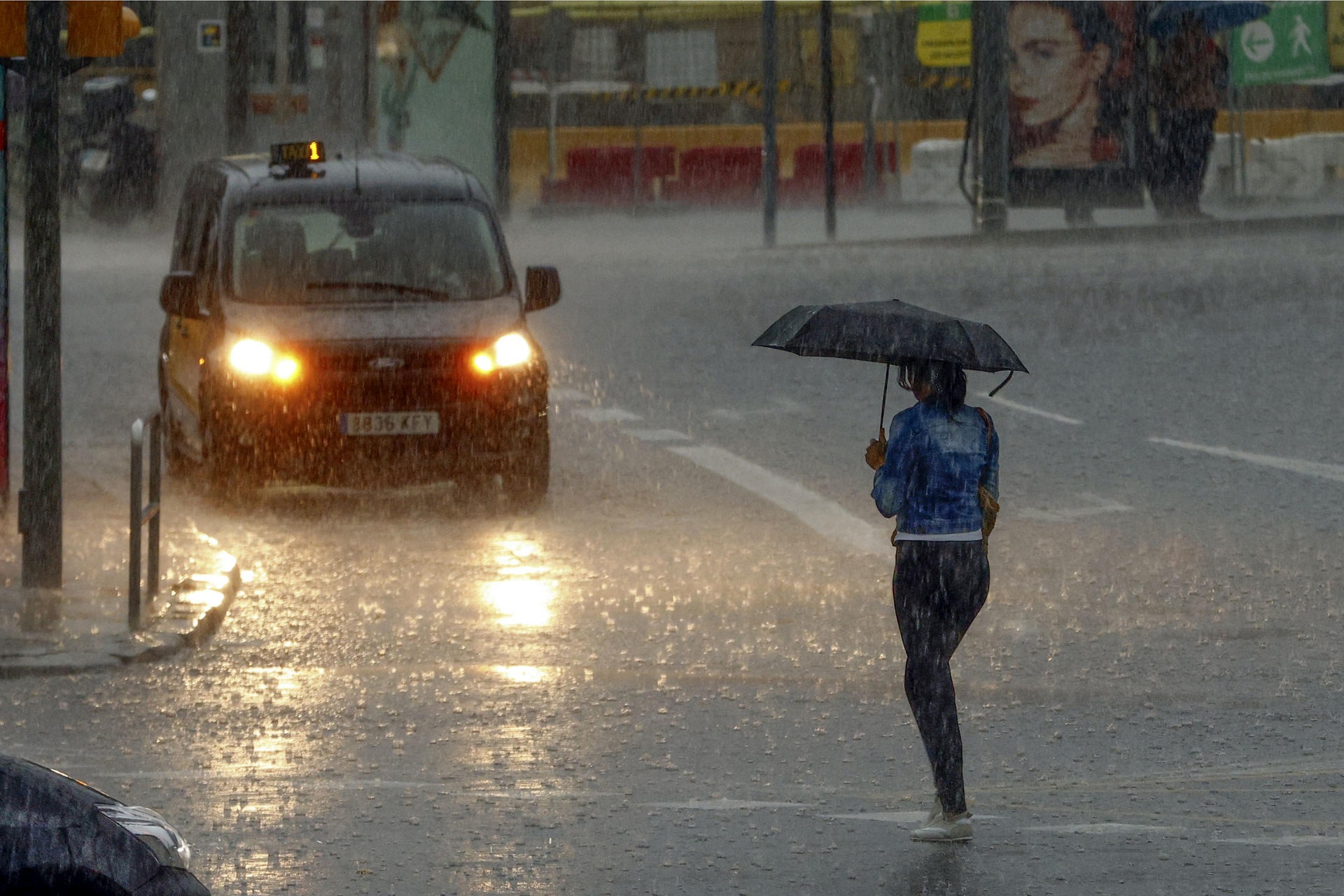 El Barcelonès y el Garraf, en alerta roja por lluvias torrenciales