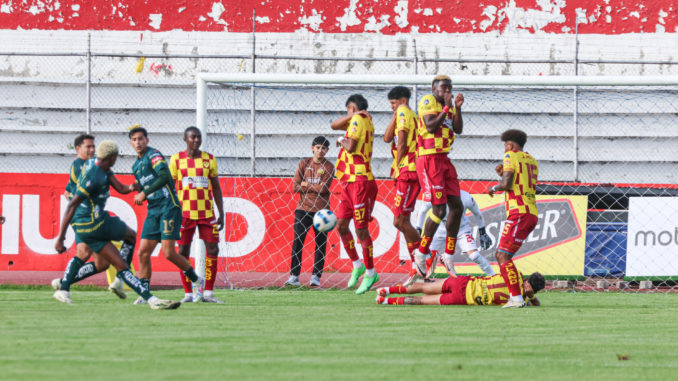FBL-LIGAPRO-ECUABET-IMBABURA-AUCAS