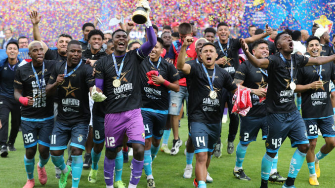 El Nacional pone fin a sequía de títulos y arrebata la Copa Ecuador al Independiente