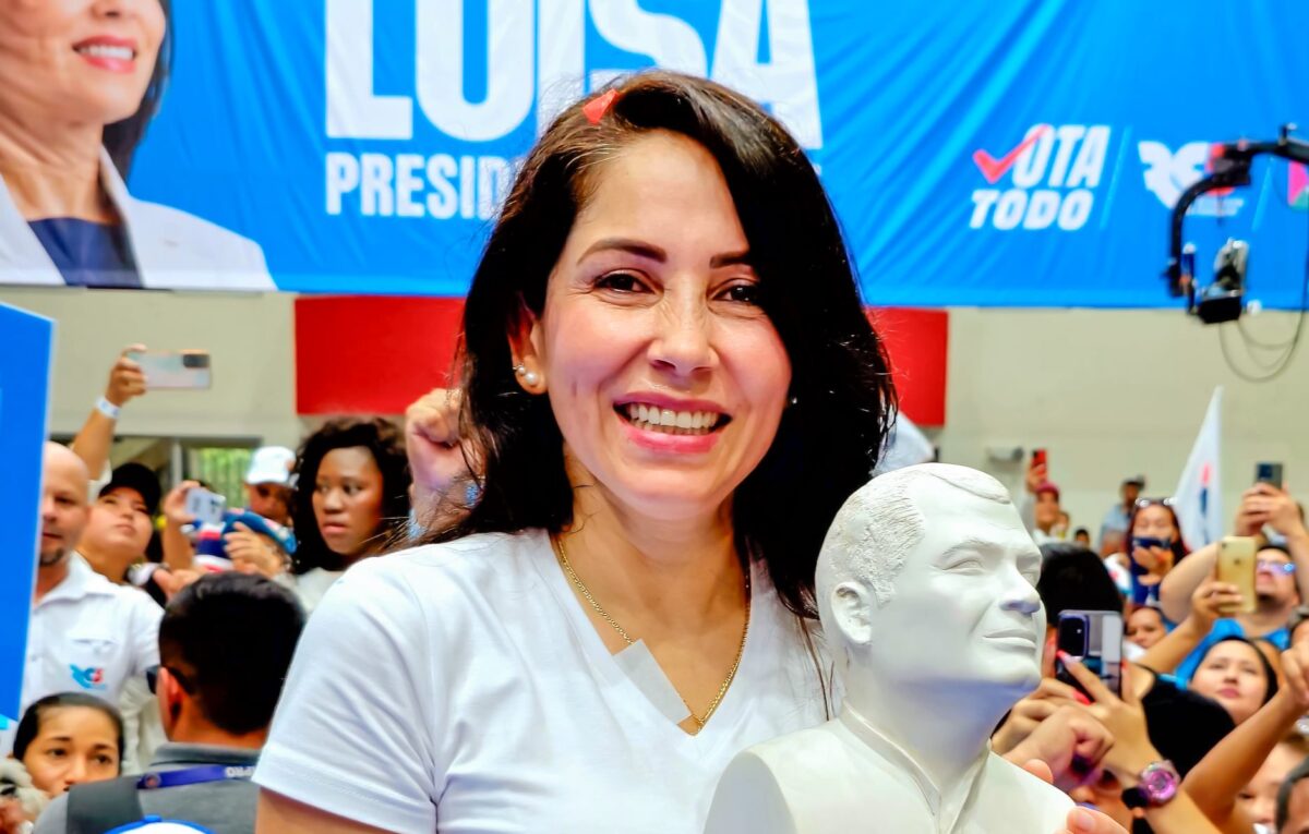 Luisa González. candidata del correísmo, en un acto proselitista en Guayaquil, el pasado sábado, 11 de enero de 2025. Foto extraída de la cuenta de la aspirante en X.
