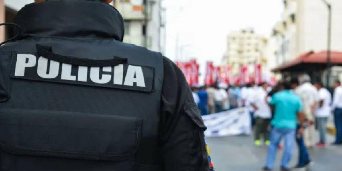 Prisión preventiva para 2 policías procesados por presunto homicidio de ciudadano en Quito