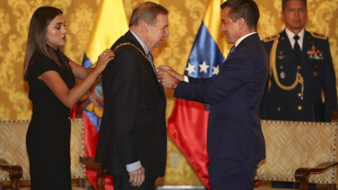 Gira internacional de Edmundo González Urrutia recibe apoyo en Quito