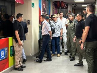 El presidente de la República, Daniel Noboa, en las instalaciones de TC Televisión, en Guayaquil, este jueves, 9 de enero de 2025. Foto extraída del sitio web Ecuavisa.