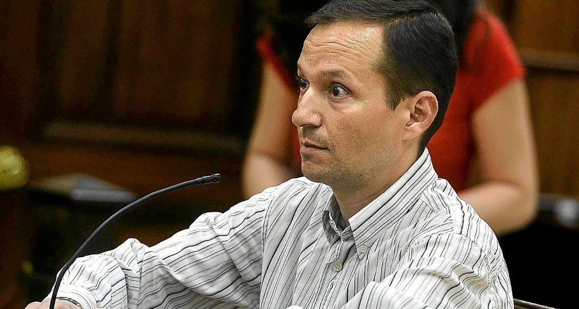 Suspenden la distribución de libro sobre asesino español que mató a sus hijos