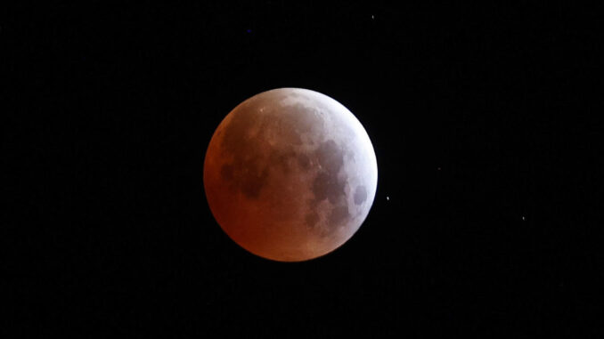 Eclipse "luna roja" en Cidad de Panamá