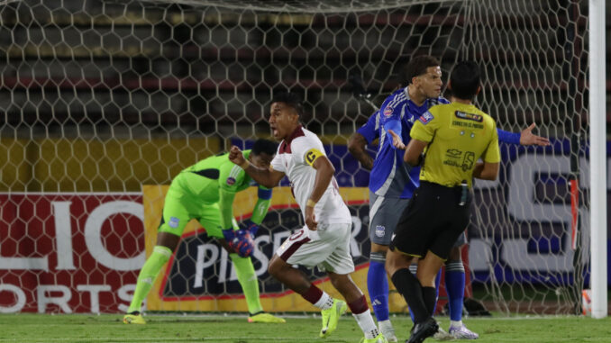 FBL LIGAPRO ECUABET VINO TINTO VS EMELEC