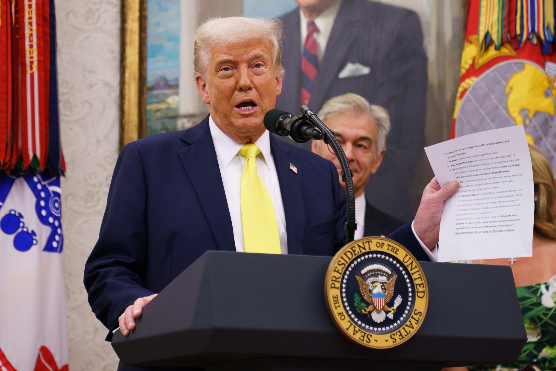 Trump redobla su ataque contra el salvadoreño expulsado por error