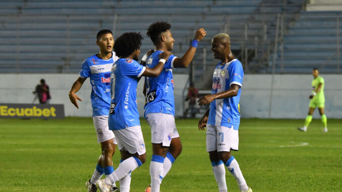 FBL-LIGAPRO-MANTA-TECNICO UNIVERSITARIO