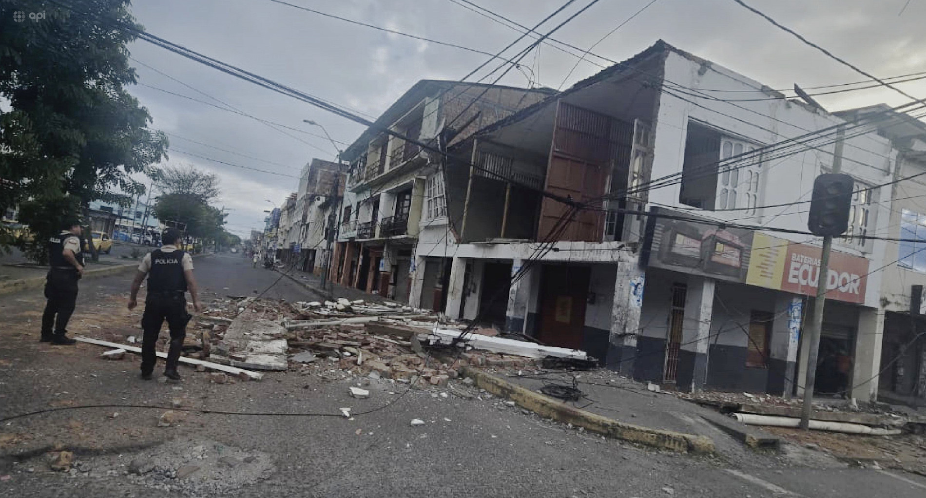 ESM-TEMBLOR ESMERALDAS