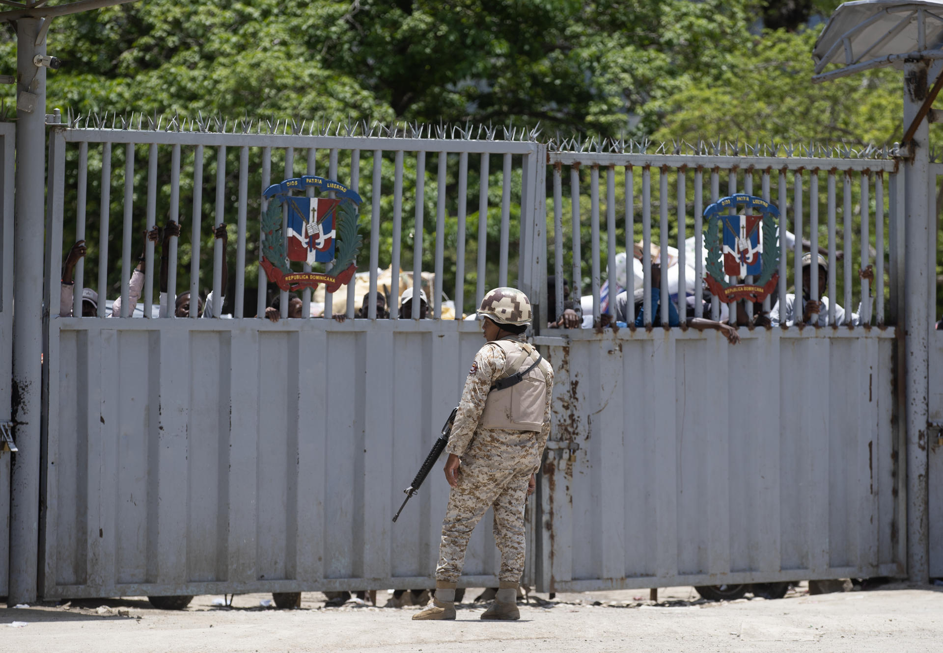El avance de las bandas armadas impacta también en fronterizo mercado dominico-haitiano