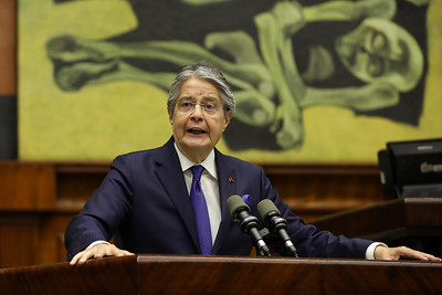 Guillermo-Lasso-en-Asamblea
