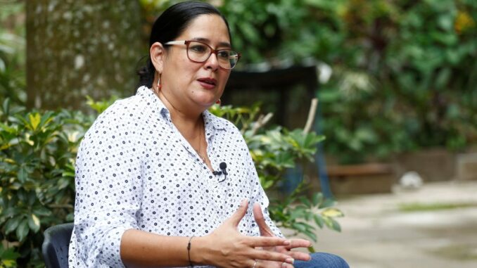 Ruth López