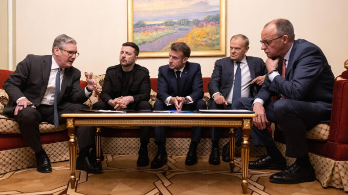 Zelenski, Macron, Merz, Starmer y Tusk hablan con Trump desde Kiev