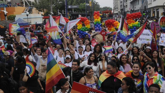 GYE-MARCHA-LGBTI