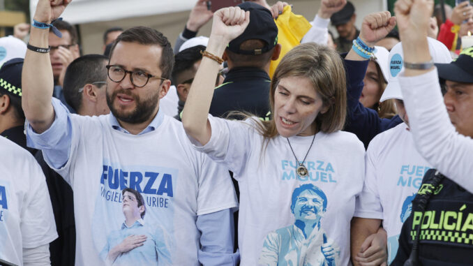 El senador Uribe Turbay, dos semanas luchando por su vida tras sufrir atentado en Bogotá
