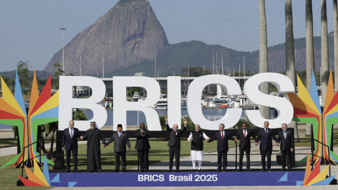 Los BRICS comienzan su primera cumbre ampliada entre tensiones comerciales y geopolíticas