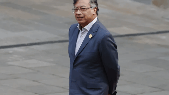 Gustavo_Petro_Peru (1)