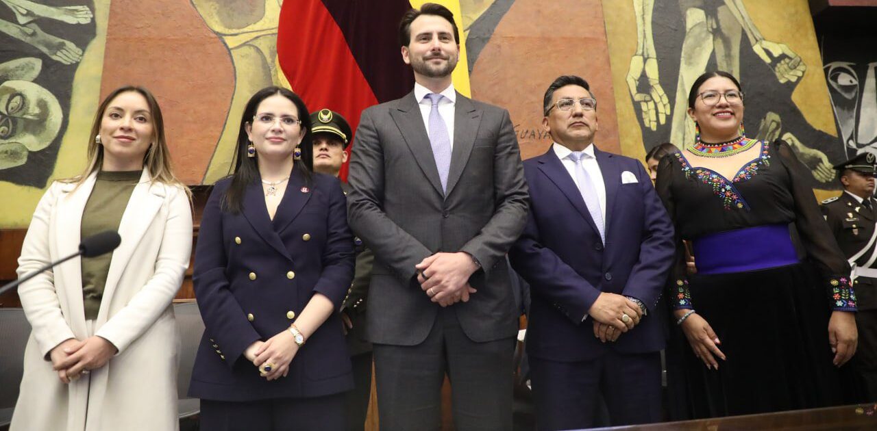Una raya más al tigre