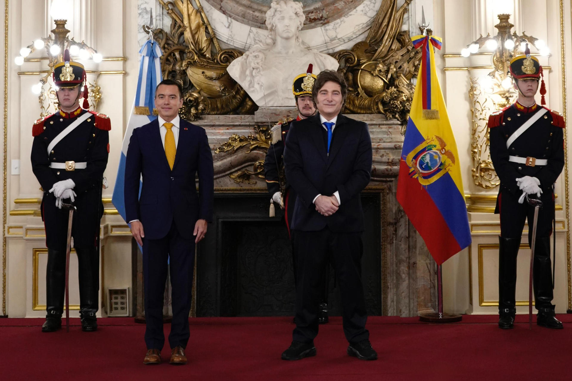 El presidente de Ecuador visita Argentina para aumentar inversiones y comercio