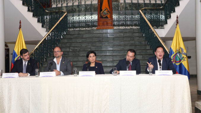 REUNION ALCALDES CANCILLER