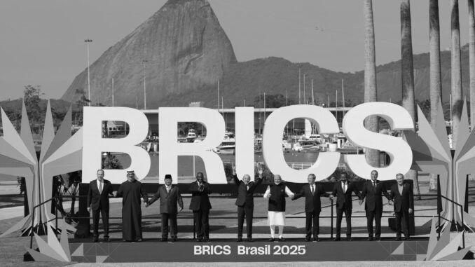 Los BRICS comienzan su primera cumbre ampliada entre tensiones comerciales y geopolÌticas