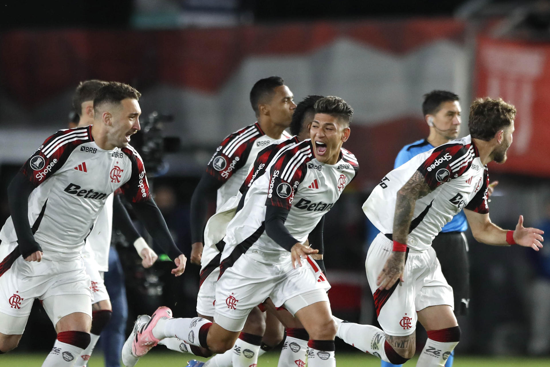 1-0. Flamengo se impone en los penales y se medirá con Racing en semis de la Libertadores