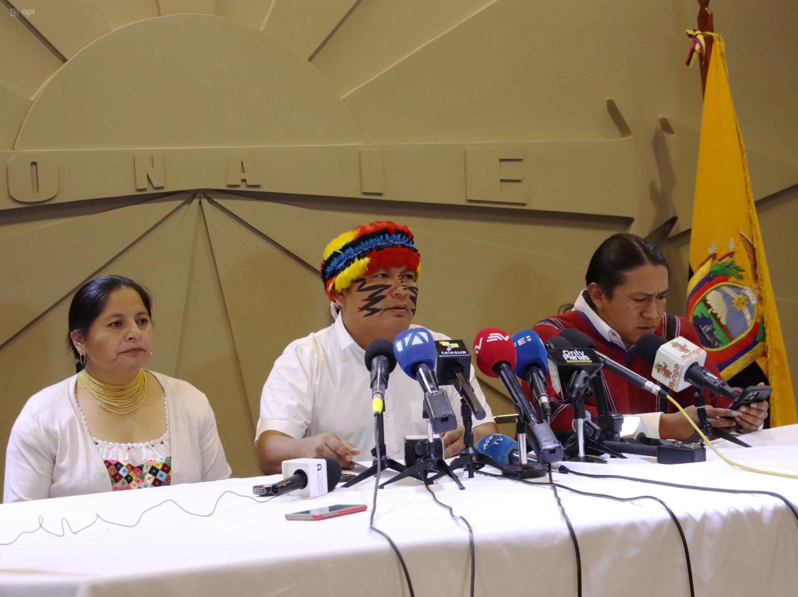 Conaie denuncia «censura» del Gobierno a medios comunitarios