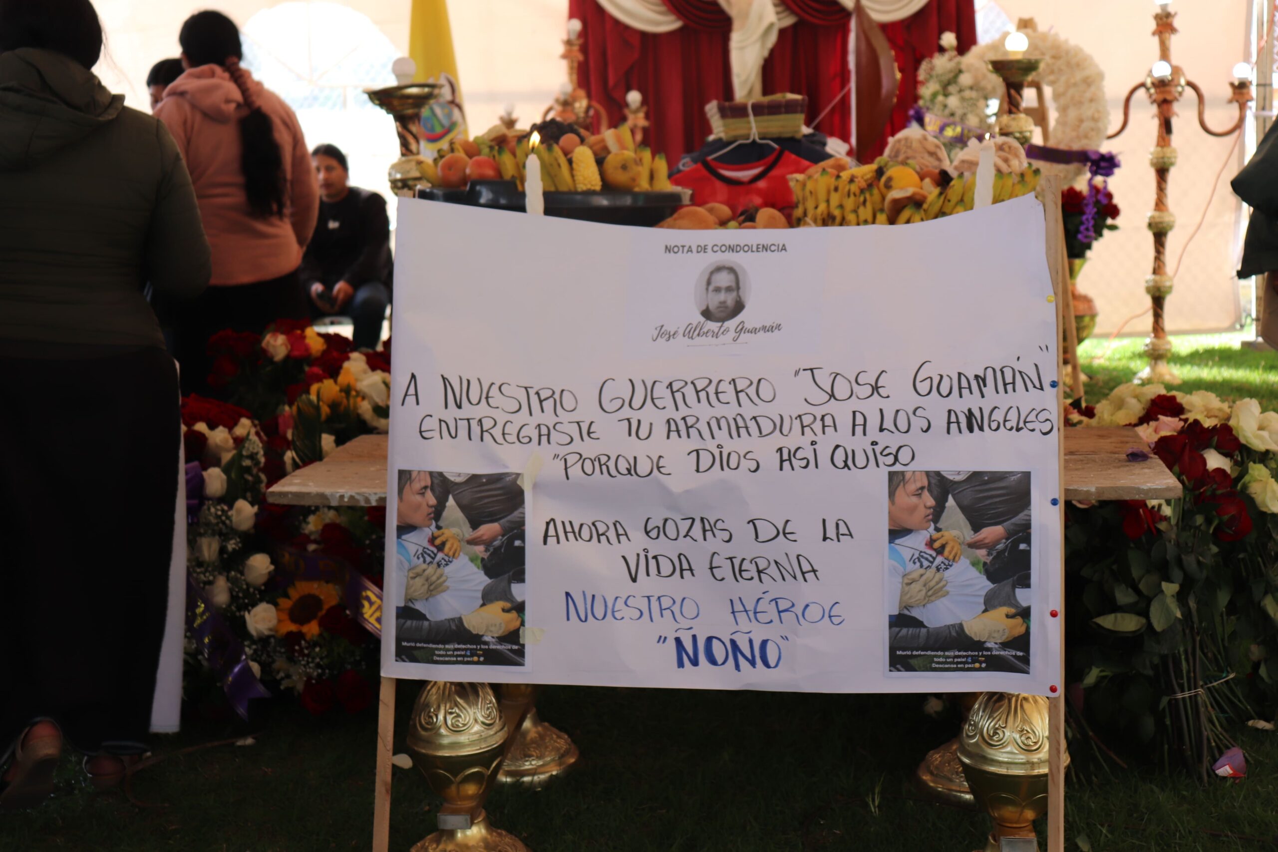 Marcha pacífica en Otavalo en honor de manifestante fallecido en las protestas de Ecuador