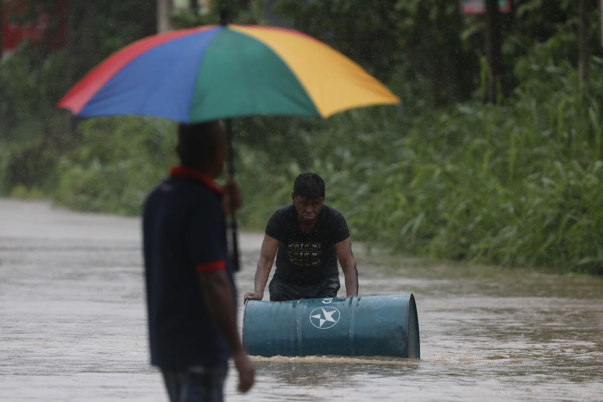Inundaciones en Sri Lanka dejan 69 fallecidos